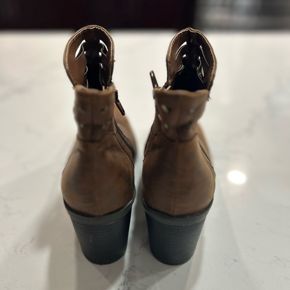 Sonoma Brown Ankle Boots - Women’s 9 - Picture 4 of 12